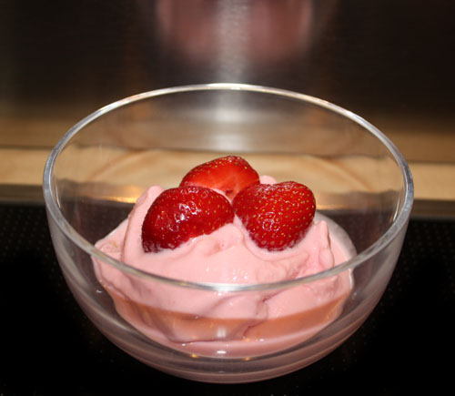 Helado de yogur con fresas
