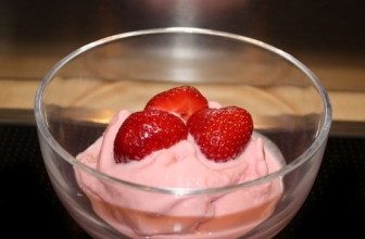 Strawberry Frozen Yogurt